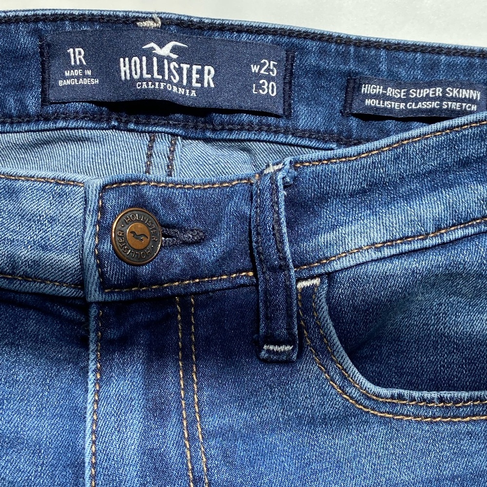 Beautiful Hollister jeans, like new in perfect condition 😍👍🏻